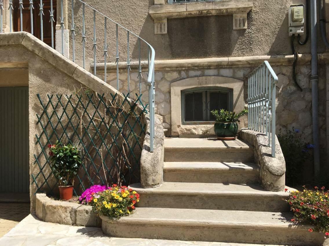 Chez Catherine Arles Exterior photo